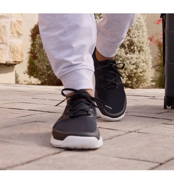 New Oofos Mens OOmg Sport LS Low Shoe Size 10.5 Black Active Recovery Lace Up - Picture 7 of 7